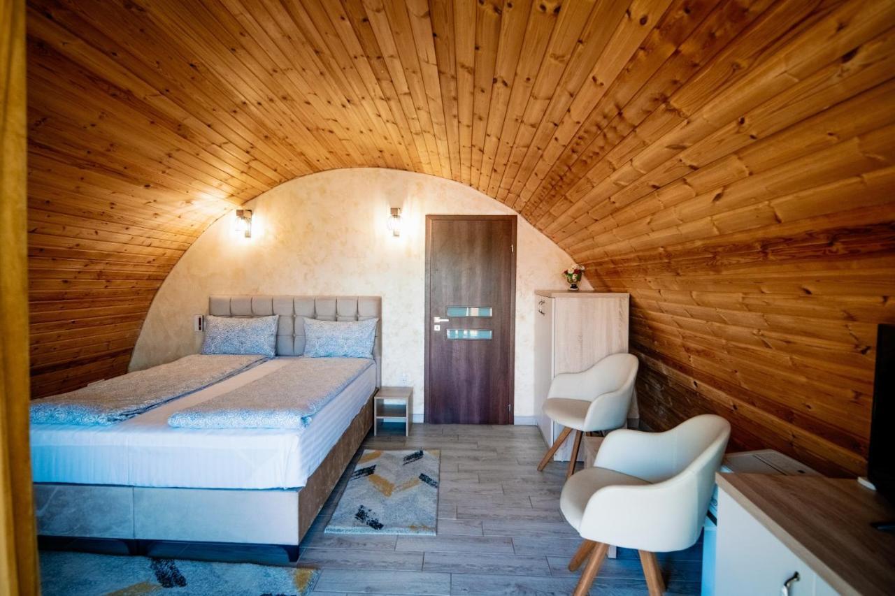 Hotel Montana Garden Răşinari Esterno foto