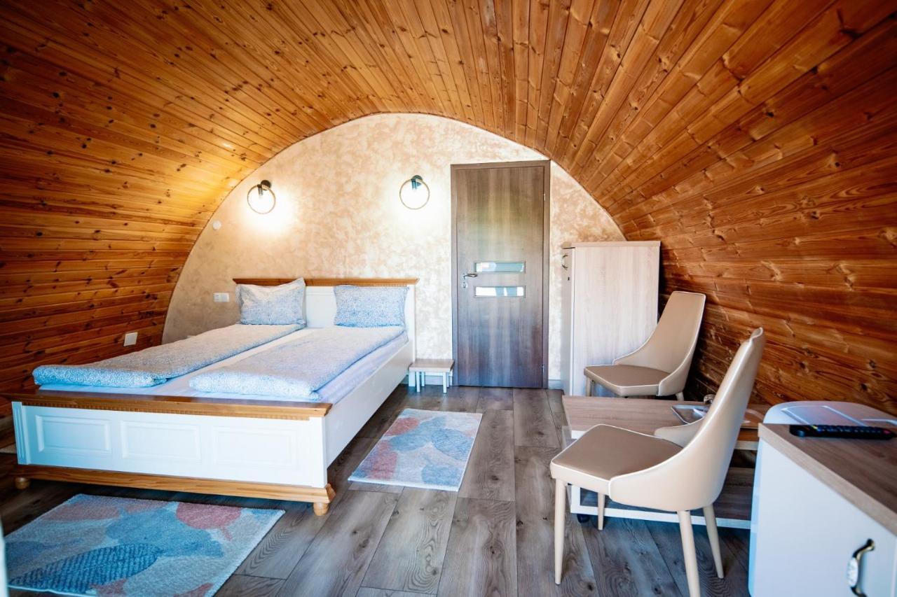 Hotel Montana Garden Răşinari Esterno foto