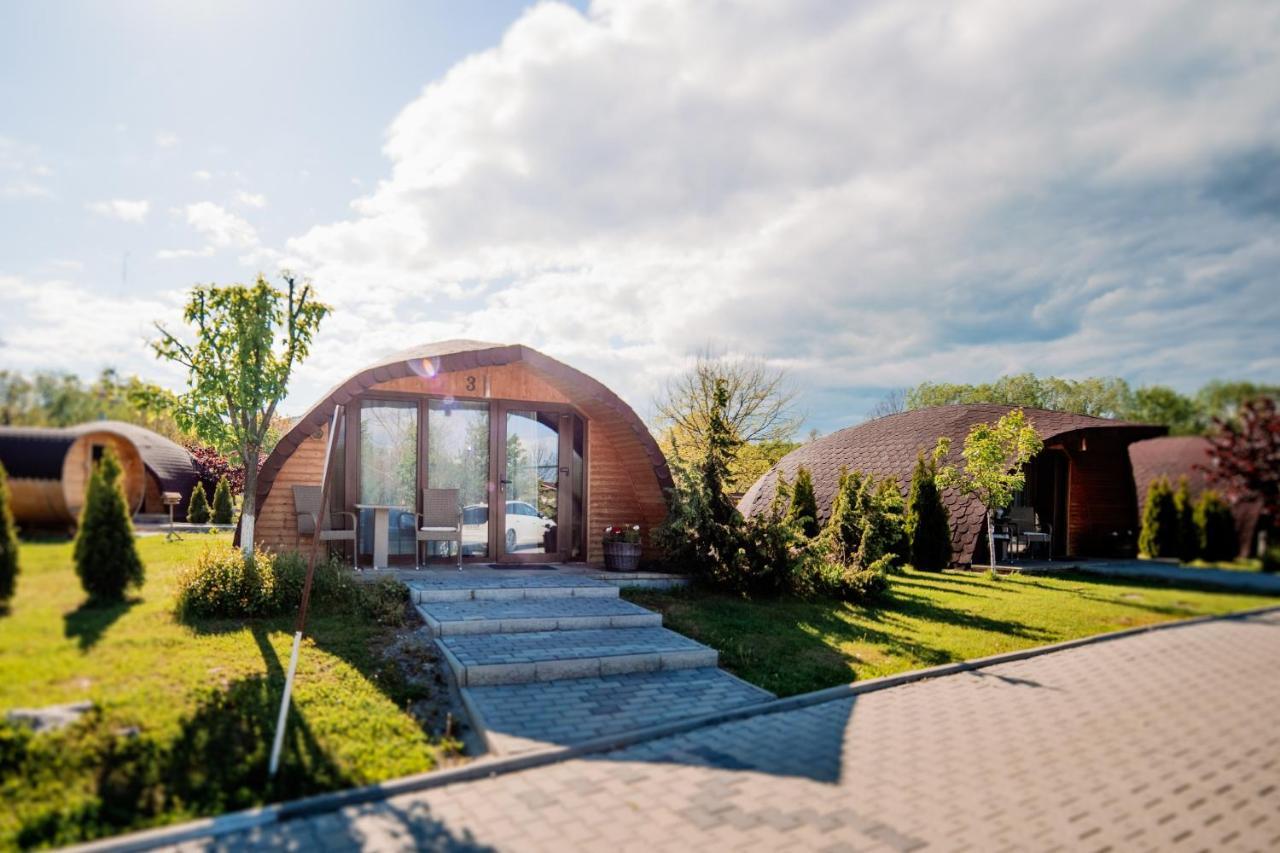Hotel Montana Garden Răşinari Esterno foto